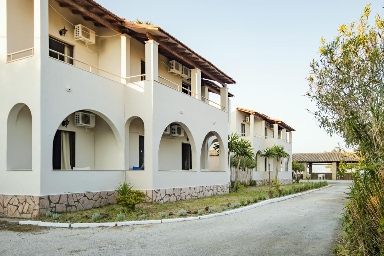 Parakladi Seaside Retreat Melikia ภายนอก รูปภาพ